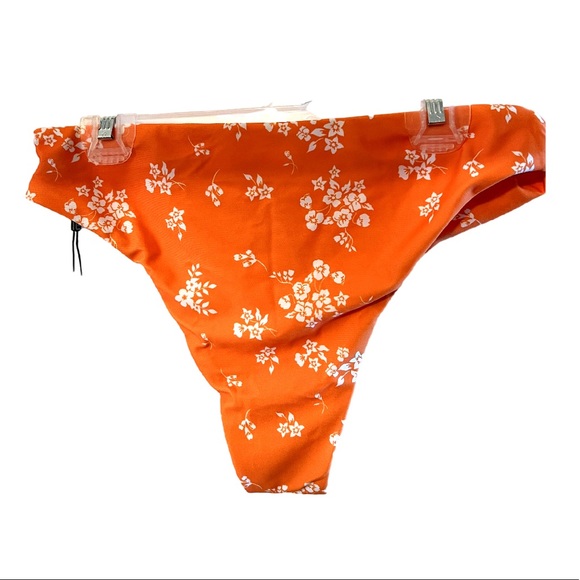 Super cute orange flower bathing suit! - Picture 3 of 4
